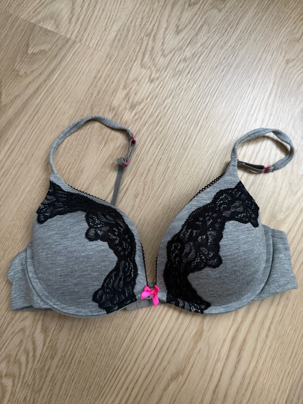 La Senza grey lacy bra with black detail size 34B
